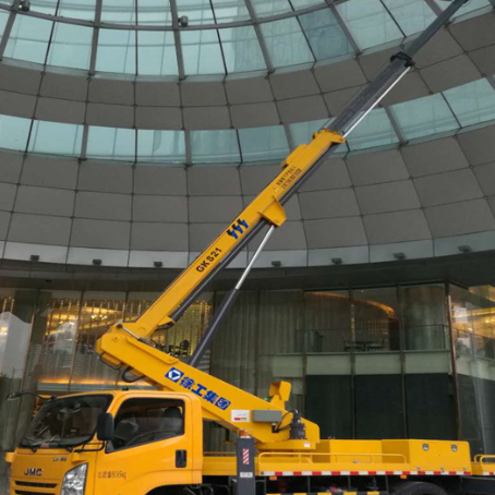 东河镇附近高空作业车租赁｜安全设备租赁｜高空安装|工程定制化方案｜亿立达设备租赁